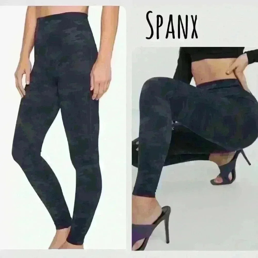 Spanx Look  At Me Now Seamless Leggings- Black Camo size M